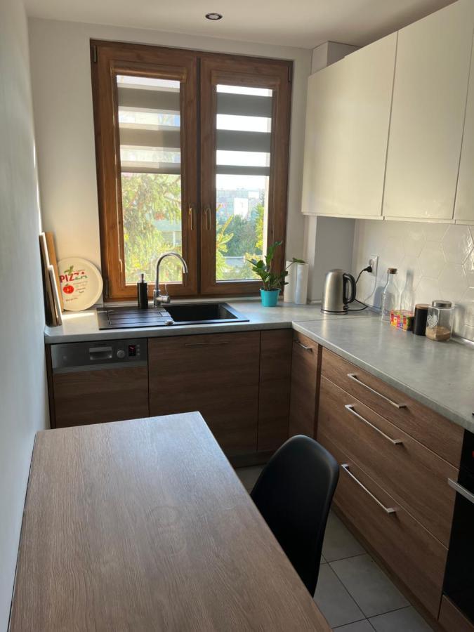 Komfortowe Mieszkanie Ostrowiec Świętokrzyski Exterior foto